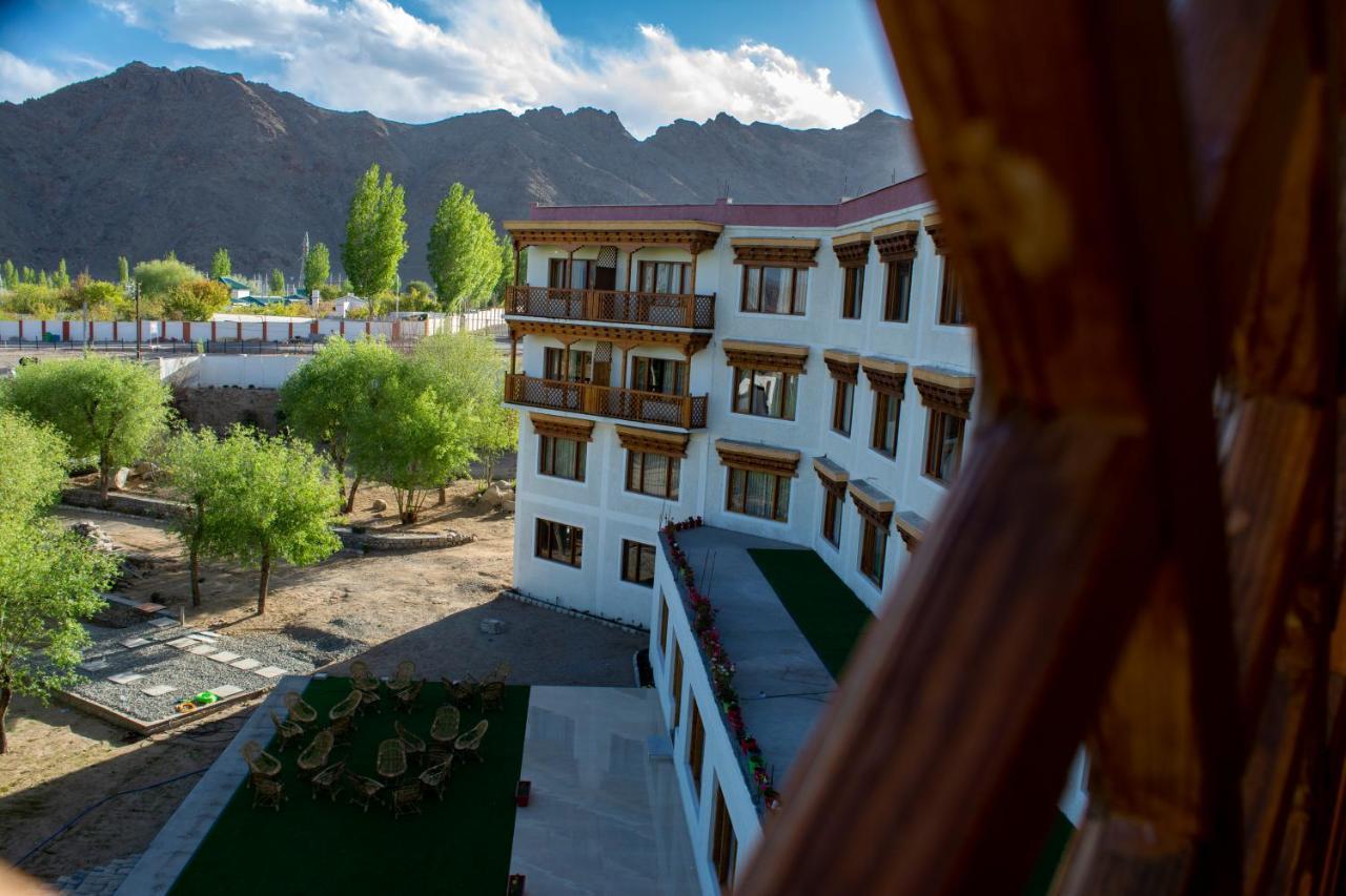 Hotel Deskitsal Leh Exterior photo